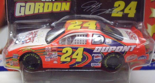 画像: 1/43 2001 ACTION - NASCAR WINNER'S CIRCLE 【"#24 DU PONT" CHEVY MONTE CARLO】　ORANGE