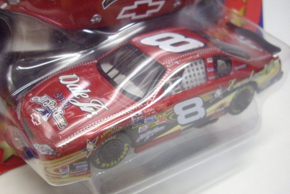 画像: 1/43 2002 ACTION - NASCAR WINNER'S CIRCLE 【"#8 2002 MLB ALL STAR GAME" CHEVY MONTE CARLO】　RED (with 1/18 RACE HOOD)