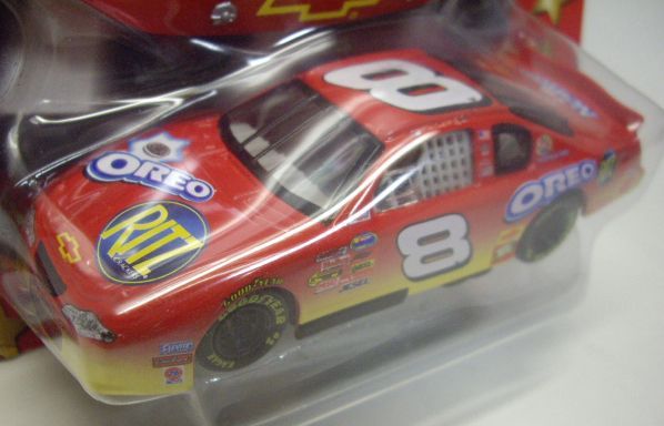 画像: 1/43 2003 ACTION - NASCAR WINNER'S CIRCLE 【"#8 OREO" CHEVY MONTE CARLO】　RED (with 1/18 RACE HOOD)