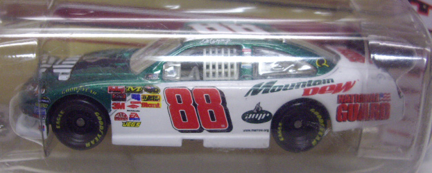 画像: 2008 ACTION WINNWER'S CIRCLE - NASCAR 【"#88 AMP/MOUNTAIN DEW" CHEVY IMPALA SS】　GREEN-WHITE (with 1/24 HOOD）