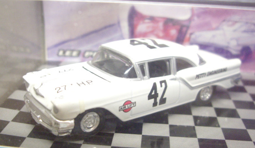 画像: 1998 100% COLLECTIBLES 3CAR SET 【THE PETTY RACING FAMILY】　'57 OLDSMOBILE, '70 PLYMOUTH SUPERBIRD, '97 PONTIAC GRAND PRIX