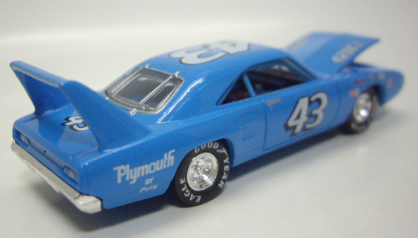 画像: LOOSE - 1998 100% COLLECTIBLES THE PETTY RACING FAMILY 【#44 RICHARD'S '70 PLYMOUTH SUPERBIRD】　LT.BLUE/RR