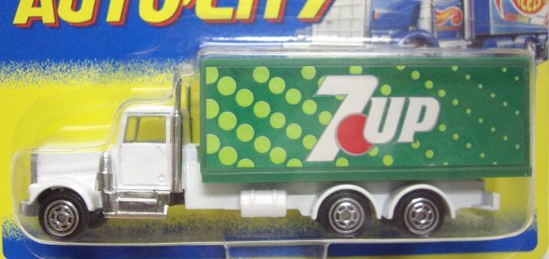 画像: 1994 AUTO CITY HAULER 【7UP】　WHITE-GREEN/C2 (CORGIキャスト/MATTELブランド)