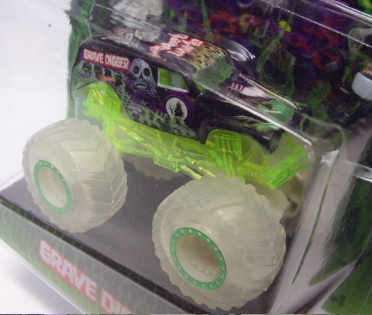 画像: 2014 WALMART MAIL IN PROMO 【GRAVE DIGGER】 BLACK (GLOW IN THE DARK)