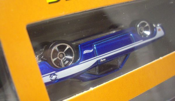 画像: 2016 HOT WHEELS 9CAR GIFT PACK 【'68 PLYMOUTH BARRACUDA FORMULA S】　BLUE/MC5 (ひっくりかえっています）