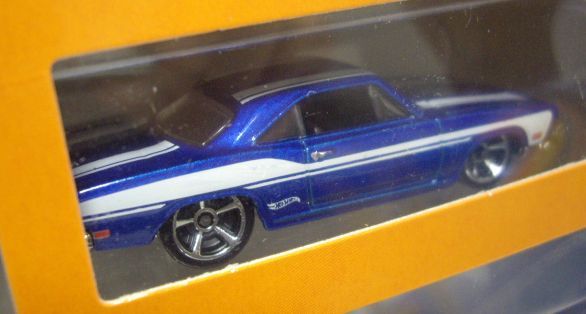 画像: 2016 HOT WHEELS 9CAR GIFT PACK 【'68 PLYMOUTH BARRACUDA FORMULA S】　BLUE/MC5