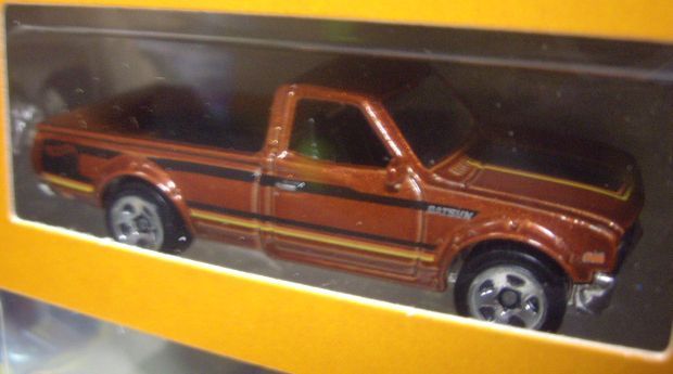 画像: 2016 HOT WHEELS 9CAR GIFT PACK 【DATSUN 620】　MET.BROWN/5SP