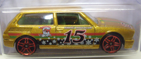 画像: 2015 WALMART EXCLUSIVE - HOLIDAY HOT RODS 【VOLKSWAGEN BRASILIA】 GOLD/PR5