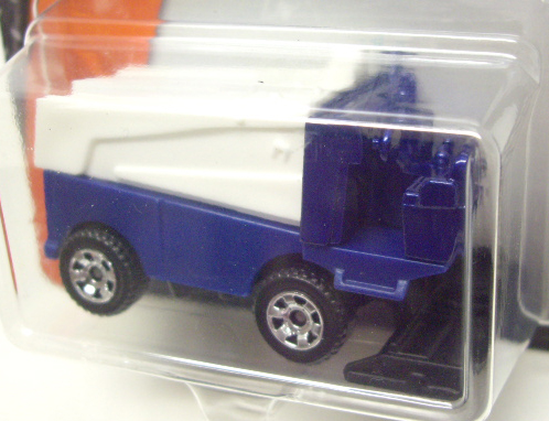 画像: 2016 【ZAMBONI ICE RESURFACING MACHINE】 BLUE-WHITE (NEW CAST)