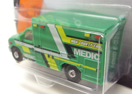 画像: 2016 【FORD E-350 AMBULANCE】 GREEN