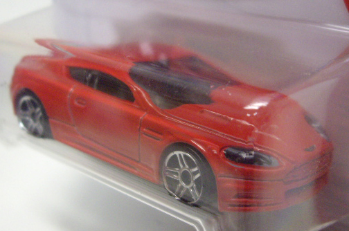 画像: 【ASTON MARTIN DBS】 RED/PR5