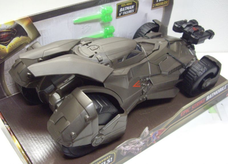 画像: 2016 MATTEL BATMAN v SUPERMAN 【EPIC STRIKE BATMOBILE】　DK.GRAY (6インチFIGUREが乗せれるサイズです)