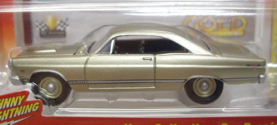 画像: 2016 JOHNNY LIGHTNING - CLASSIC GOLD COLLECTION 【1967 FORD FAIRLANE 500 XL】　CHAMPAGNE/RR