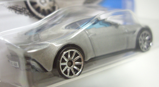 画像: 【"007 SPECTRE" ASTON MARTIN DB10】 SILVER/10SP (NEW CAST)(インターナショナル・ショートカード)