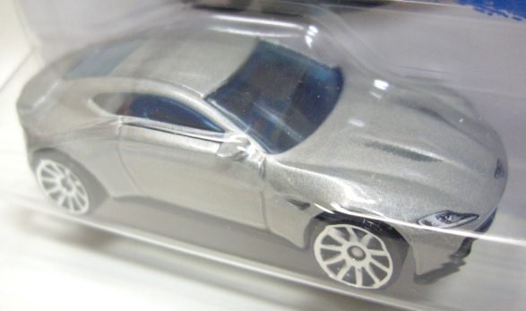 画像: 【"007 SPECTRE" ASTON MARTIN DB10】 SILVER/10SP (NEW CAST)(インターナショナル・ショートカード)