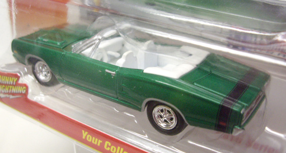 画像: 2016 JOHNNY LIGHTNING - MUSCLE CARS USA S1 【1969 DODGE CORONET R/T】 GREEN/RR　