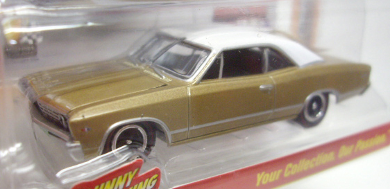 画像: 2016 JOHNNY LIGHTNING - MUSCLE CARS USA S1 【1967 CHEVY CHEVELLE MALIBU】 GOLD-WHITE/RR　