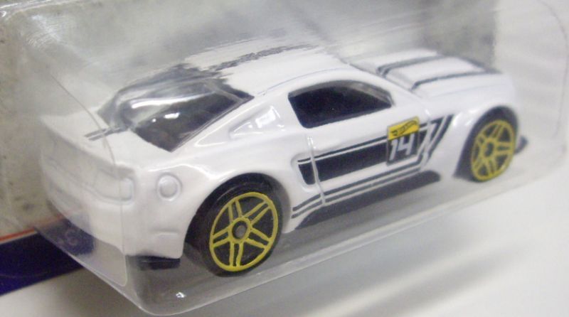 画像: 2016 HW FORD PERFORMANCE MUSTANG 【CUSTOM 2014 FORD MUSTANG】 WHITE/PR5