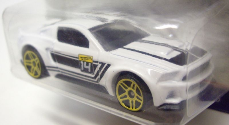 画像: 2016 HW FORD PERFORMANCE MUSTANG 【CUSTOM 2014 FORD MUSTANG】 WHITE/PR5