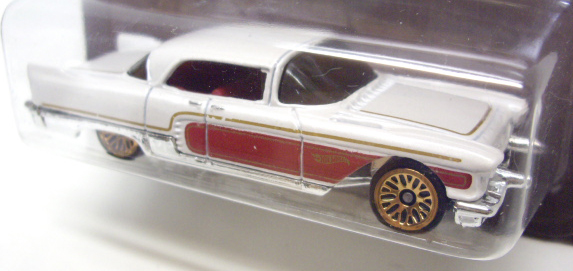 画像: 2016 WALMART EXCLUSIVE - HW GARAGE 【'57 CADILLAC ELDORADO BROUGHAM】 WHITE/LACE (予約不可）