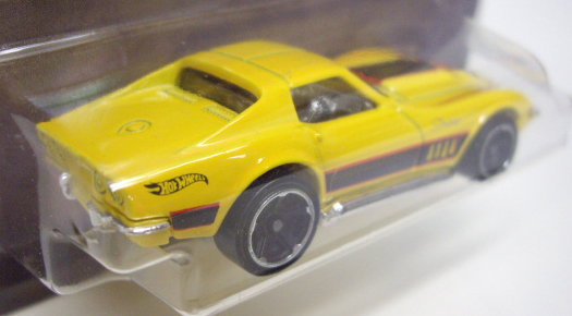 画像: 2016 WALMART EXCLUSIVE - HW GARAGE 【'69 CORVETTE】 YELLOW/MC5 (予約不可）