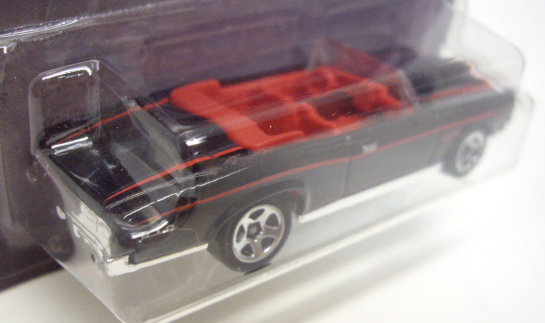 画像: 2016 WALMART EXCLUSIVE - HW GARAGE 【'67 PONTIAC GTO】 BLACK/5SP (予約不可）