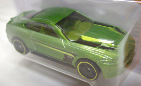 画像: 【2015 FORD MUSTANG GT】 OLIVE/PR5 (US TOYS'R'US EXCLUSIVE)