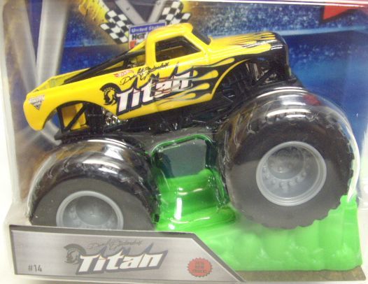 画像: 2016 MONSTER JAM includes STUNT RAMP! 【TITAN】 YELLOW (2016 NEW TRUCK!)