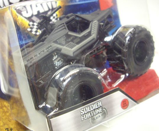 画像: 2016 MONSTER JAM includes STUNT RAMP! 【SOLDIER FORTUNE - BLACK OPS】 FLAT BLACK (2016 NEW TRUCK!)