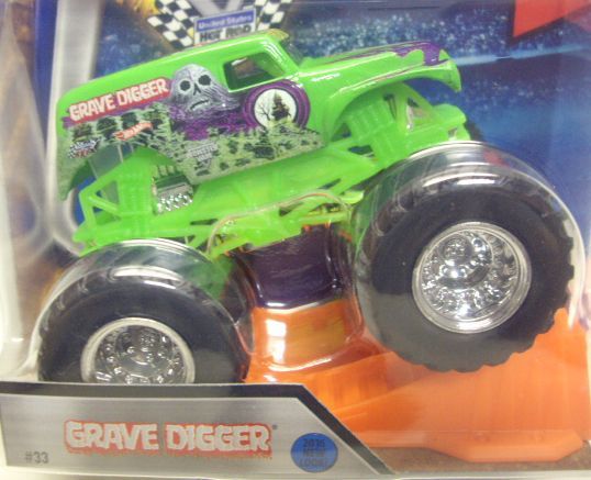 画像: 2016 MONSTER JAM includes STUNT RAMP! 【GRAVE DIGGER】 LT.GREEN (2016 NEW LOOK!)