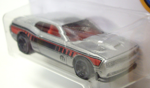 画像: 【'15 DODGE CHALLENGER】　LT.GRAY/MC5