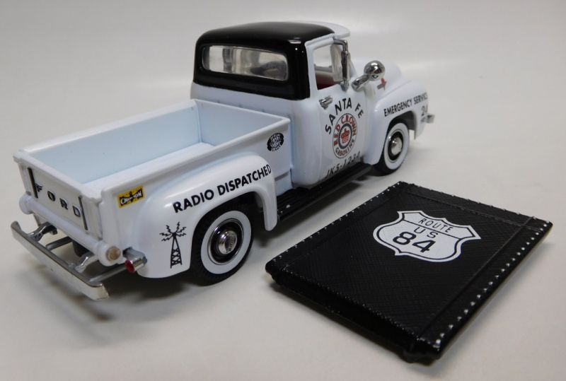 画像: 【特別価格】 1996 MATCHBOX - 1/43 COLLECTIBLES 【RED CROWN EMERGENCY SERVICE 1955 FORD F100】 WHITE-BLACK/RR