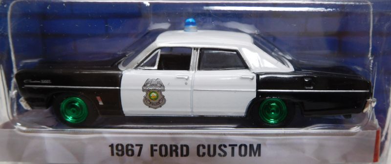 画像: 2016 GREENLIGHT HOT PURSUIT S20 【1967 FORD CUSTOM】 BLACK-WHITE/RR (NEW HAMPTON POLICE DEPARTMENT) (GREEN MACHINE)