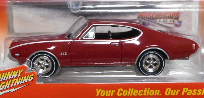 画像: 2016 JOHNNY LIGHTNING - MUSCLE CARS USA S2 【1969 OLDS CUTLASS 4-4-2】 DK.RED/RR