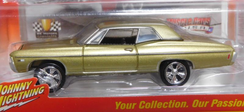 画像: 2016 JOHNNY LIGHTNING - MUSCLE CARS USA S2 【1968 CHEVY IMPALA】 GOLD/RR