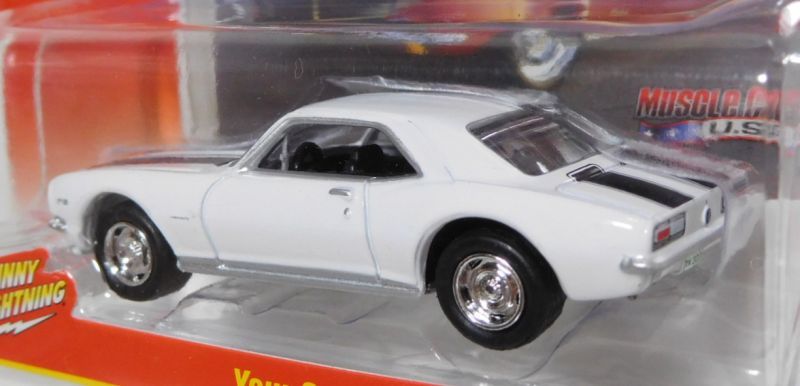 画像: 2016 JOHNNY LIGHTNING - MUSCLE CARS USA S2 【1967 CHEVY CAMARO Z28】 WHITE/RR