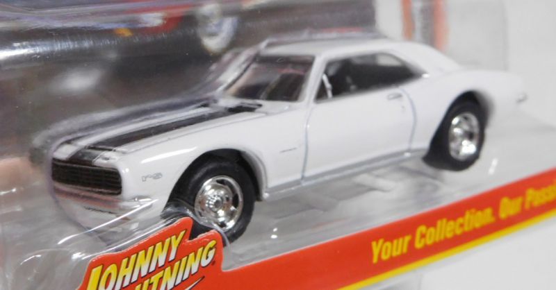 画像: 2016 JOHNNY LIGHTNING - MUSCLE CARS USA S2 【1967 CHEVY CAMARO Z28】 WHITE/RR