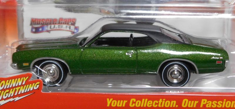 画像: 2016 JOHNNY LIGHTNING - MUSCLE CARS USA S2 【1977 MERCURY MONTEGO】 DK.GREEN/RR