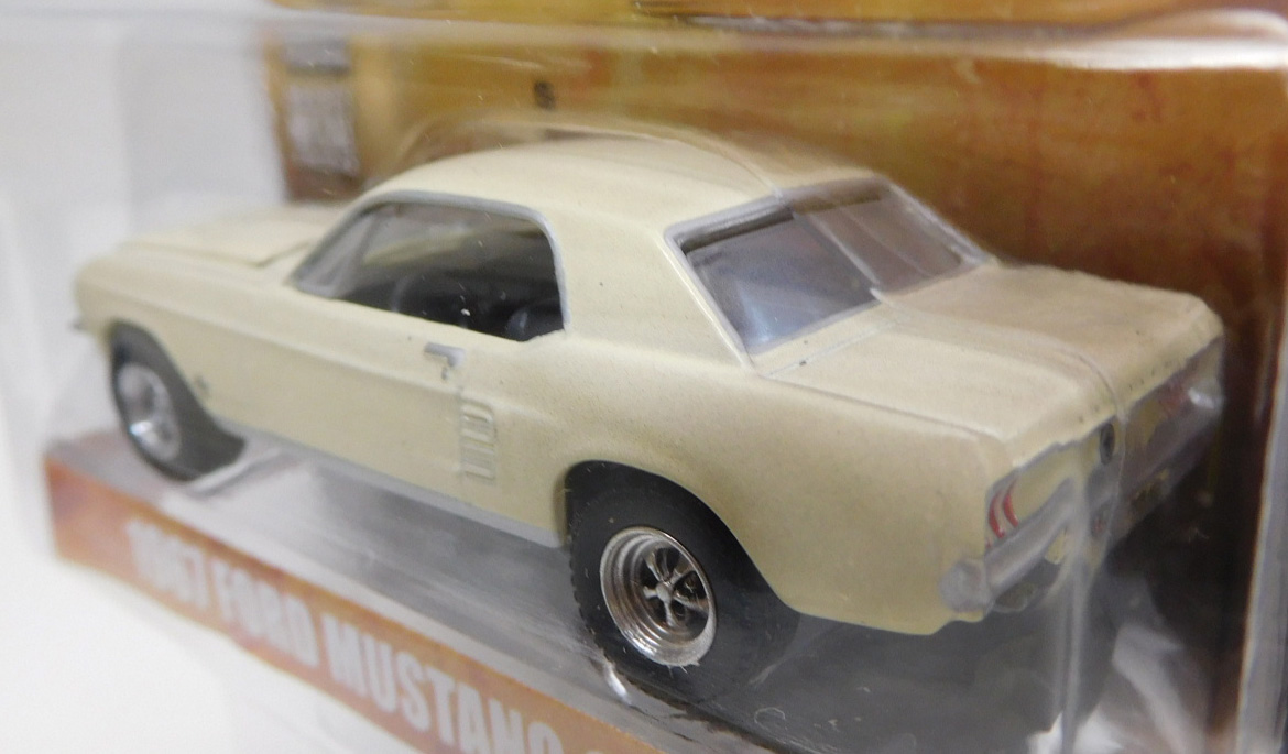 画像: 2016 GREENLIGHT HOLLYWOOD SERIES 15 【1967 FORD MUSTANG COUPE】 CREAM/RR (THE WALKING DEAD) 