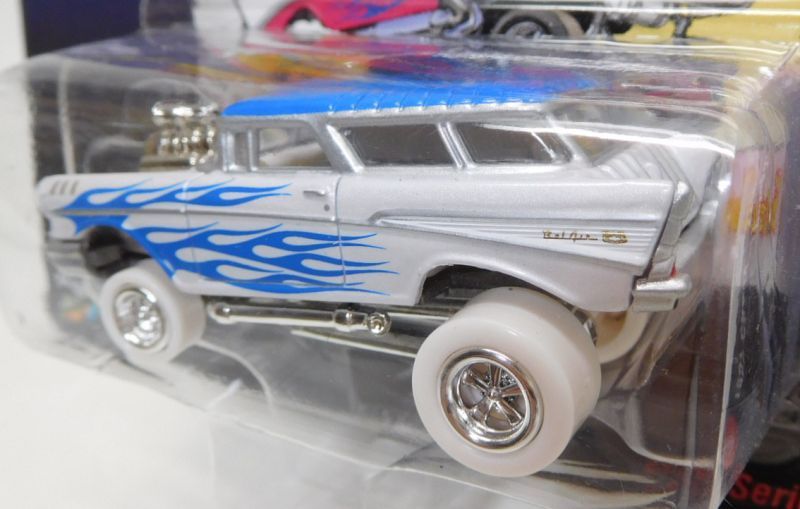 画像: 2016 JOHNNY LIGHTNING - STREET FREAKS S2 【1957 CHEVY NOMAD】 PINK-BLUE (ZINGERS!)(WHITE LIGHTNING)