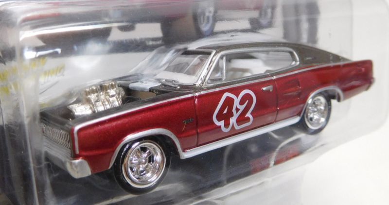 画像: 2016 JOHNNY LIGHTNING - STREET FREAKS S2 【1966 DODGE CHARGER】 RED-GUNMET (THE SPOILERS)