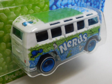 画像: 2017 POP CULTURE - NESTLE CANDY 【VOLKSWAGEN DELUXE STATION WAGON】 WHITE/RR (NeRds)