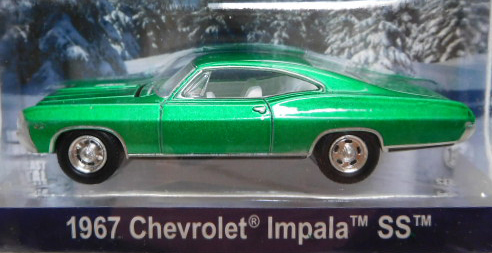 画像: 2016 GREENLIGHT HOBBY EXCLUSIVE HOLIDAY ORNAMENTS 【1967 CHEVROLET IMPALA SS】 MET.GREEN/RR