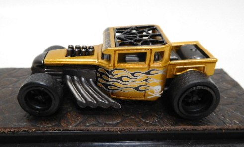 画像: DAD'z CUSTOM 【BONE SHAKER with SPIDER WEB (カスタム完成品）】 GOLD/RR （送料サービス適用外） 