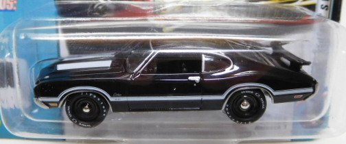 画像: 2017 JOHNNY LIGHTNING - MUSCLE CARS USA R1 【1970 OLDS CUTLASS S W-31】 BLACK/RR (1672個限定）　