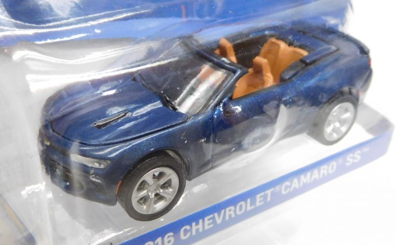 画像: 2017 GREENLIGHT GENERAL MOTORS COLLECTION【2016 CHEVROLET CAMARO SS】 DK.BLUE/RR 