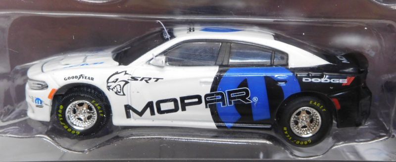 画像: 2017 GREENLIGHT - HITCH & TOW RACING "MIJO EXCLUSIVE" 【2016 DODGE CHARGER SRT HELLCAT/2014 RAM 1500 SPORT/ENCLOSED CAR HAULER】 WHITE/RR (MOPAR)(3024個限定）