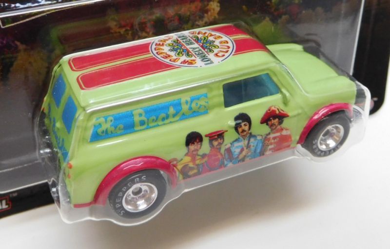 画像: 2017 POP CULTURE - THE BEATLES 【'67 AUSTIN MINI VAN】 LT.YELLOWGREEN/RR (SGT.PEPPERS LONELY HEARTS CLUB BAND)