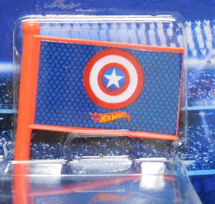 画像: 2017 MONSTER JAM includes TEAM FLAG! 【CAPTAIN AMERICA】 WHITE (MARVEL HEROES)