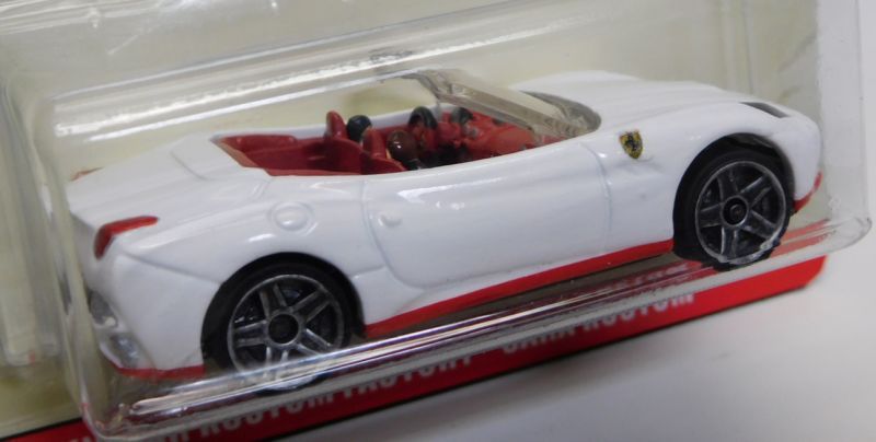 画像: SARA KUSTOM 【"OUT RUN / SPECIAL VERSION" FERRARI CALIFORNIA (カスタム完成品）】 WHITE/PR5（送料サービス適用外） 